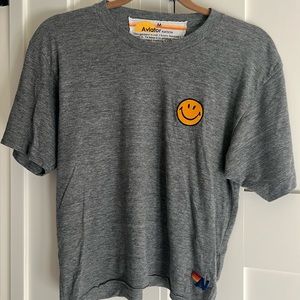 Aviator grey cropped tee.